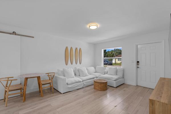 Boynton Beach No HOA, 212 SE 1st Ave, Boynton Beach, Florida 33435, image 1