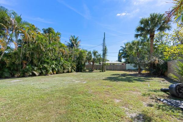 Boynton Beach No HOA, 212 SE 1st Ave, Boynton Beach, Florida 33435, image 2