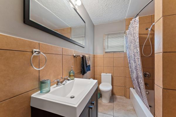 Fort Pierce Residential, 1002 Avenue Ave, Fort Pierce, Florida 34950, image 1