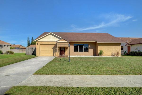 Lakes Of Lantana, 8235 Whitewood Cv, Lake Worth Beach, Florida 33467, image 1