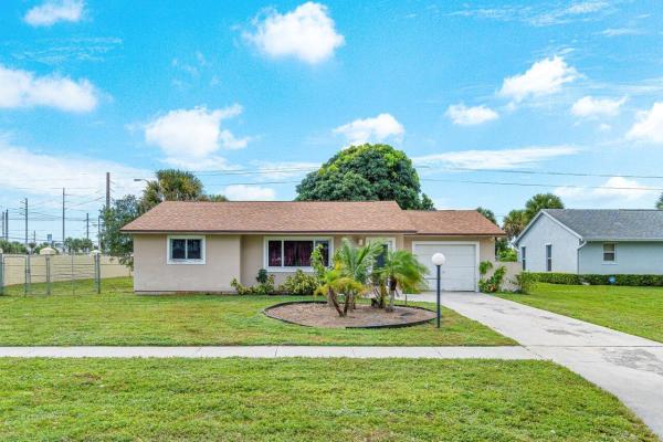 Lone Pine Estates, 2501 Canterbury Dr, Riviera Beach, Florida 33407, image 1