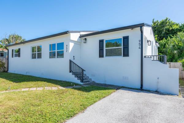 Northmore, 952 42nd St, West Palm Beach, Florida 33407, image 1