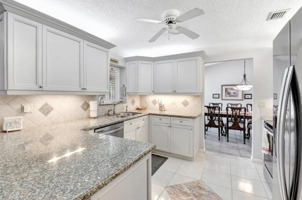 Lake View Haven, 3504 Diane Dr, Boynton Beach, Florida 33435, image 3