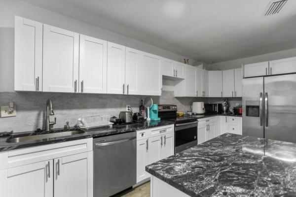 La Mirage, 3553 Inverrary Blvd, Lauderhill, Florida 33319, image 1