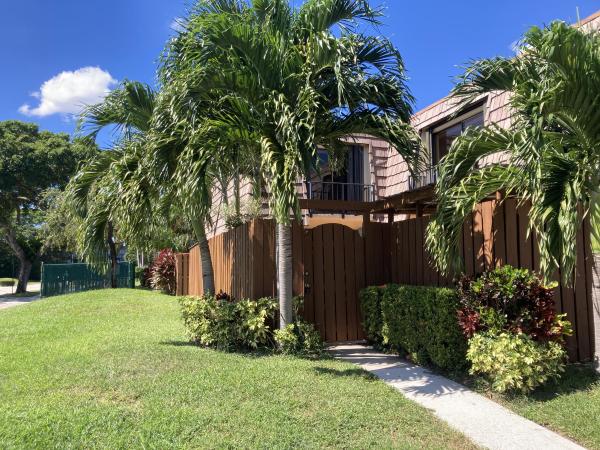 Springdale, 714 Springdale Cir, Palm Springs, Florida 33461, image 1