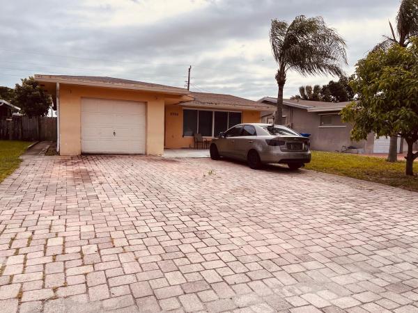 North Pompano Beach, 3750 NE 17th Ave, Pompano Beach, Florida 33064, image 1