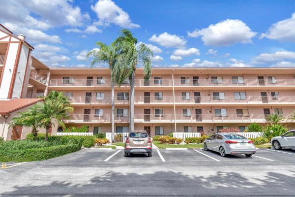 Huntington Lakes 4, 7281 Amberly Ln #307, Delray Beach, Florida 33446, image 1
