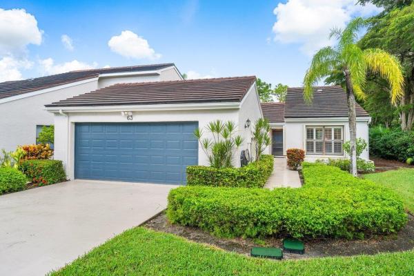 Townhomes Of Marlwood, 63 Edinburgh Dr, Palm Beach Gardens, Florida 33418, image 1