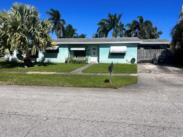 Lake Osborne Estates, 1502 Crest Dr, Lake Worth Beach, Florida 33461, image 1