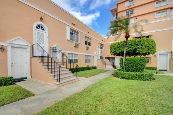 Gulfstream, 31 S Golfview Rd #11, Lake Worth Beach, Florida 33460, image 1