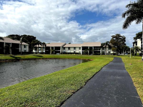 The Palm Club, 1106 Green Pine Blvd #G2, West Palm Beach, Florida 33409, image 3