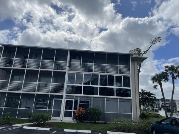 Lake Clarke Gardens, 2616 N Garden Dr #311, Lake Worth Beach, Florida 33461, image 1
