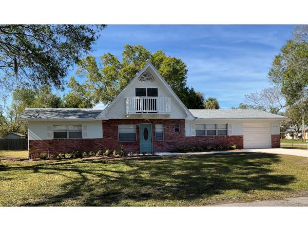 Riverdale Yacht Club Estates, 1311 Parkland Blvd, Fort Pierce, Florida 34982, image 1