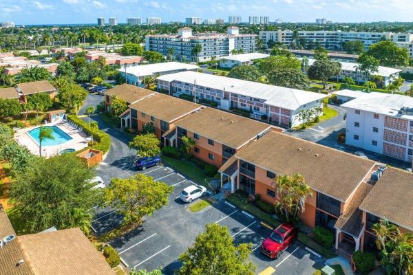 Villa Valencia, 50 SE 12th St #2230, Boca Raton, Florida 33432, image 1