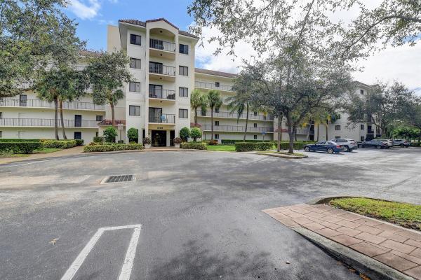 St Tropez, 2105 Lavers Cir #307, Delray Beach, Florida 33444, image 1
