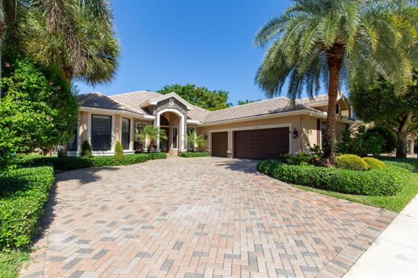 Versailles At Wellington, 10333 Trianon Pl, Wellington, Florida 33449, image 1