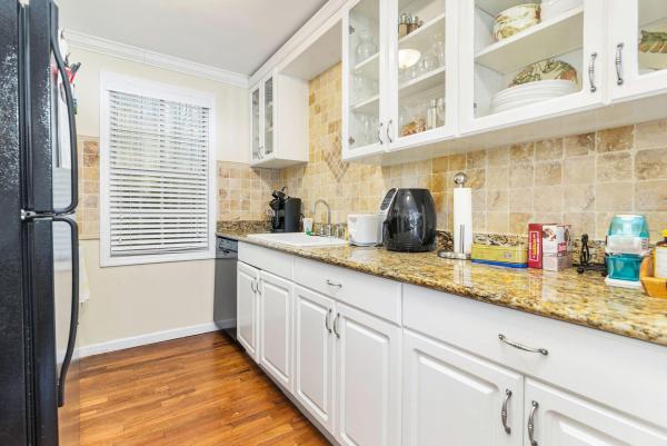 Lakewood, 319 E Lakewood Rd, West Palm Beach, Florida 33405, image 2