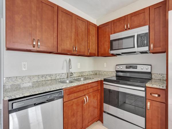Prospect Gardens, 4080 NW 8th Ter, Oakland Park, Florida 33309, image 1