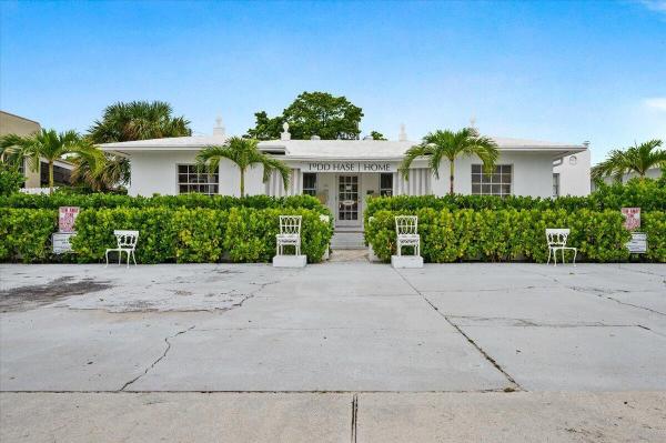 Crestwood, 1311 N Dixie Hwy, Lake Worth Beach, Florida 33460, image 1