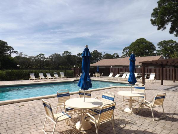 Surrey Woods, 2825 Stoneway Ln #Apt C, Fort Pierce, Florida 34982, image 1