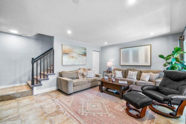 Gardenway, 12036 Alternate A1a #B5, Palm Beach Gardens, Florida 33410, image 2