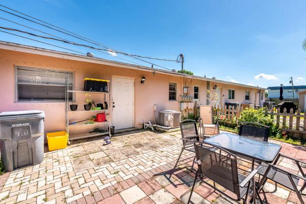 Model Land, 3391 Helena Dr, Lake Worth Beach, Florida 33461, image 2