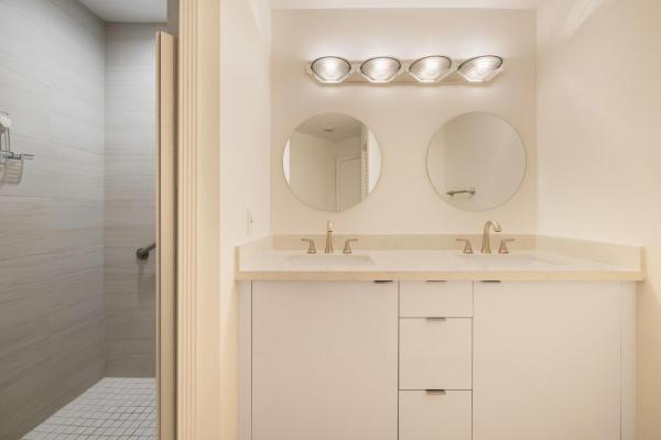 Emerald Oaks, 3515 Emerald Oaks Dr #1801, Hollywood, Florida 33021, image 2