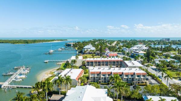 La Entrada Del Mar, 1300 Seaway Dr #4, Fort Pierce, Florida 34949, image 2