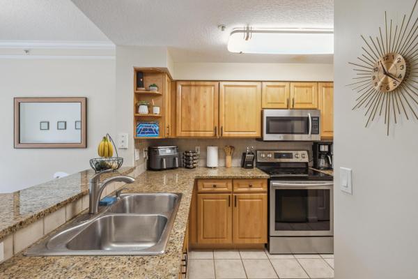 Tierra Verde At Delray Beach, 2022 Alta Meadows Ln #602, Delray Beach, Florida 33444, image 2