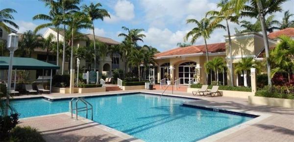 The Sterling Villages Of Palm Beach Lakes, 10101 Glenmoor Dr, West Palm Beach, Florida 33409, image 1