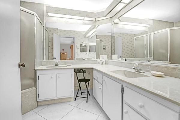 Pelican Pointe At Pelican Harbor, 90 Pelican Pointe Dr #204, Delray Beach, Florida 33483, image 1