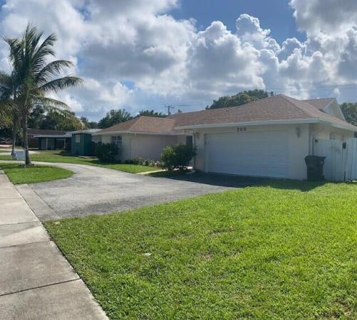 Country Club Village, 269 NW 12th Ave, Boca Raton, Florida 33486, image 1