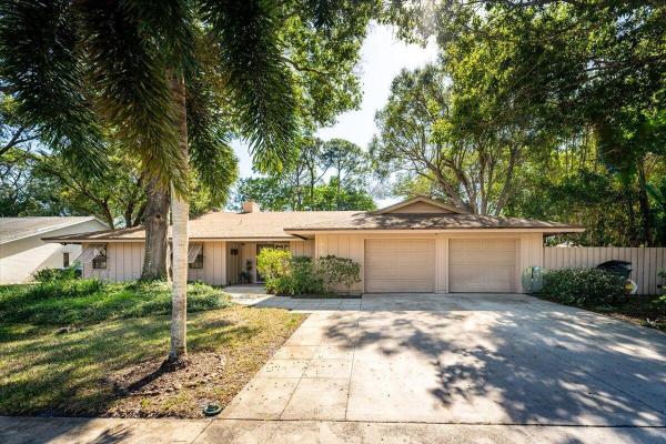 Pine Valley, 1515 Pine Hollow Dr, Fort Pierce, Florida 34982, image 1