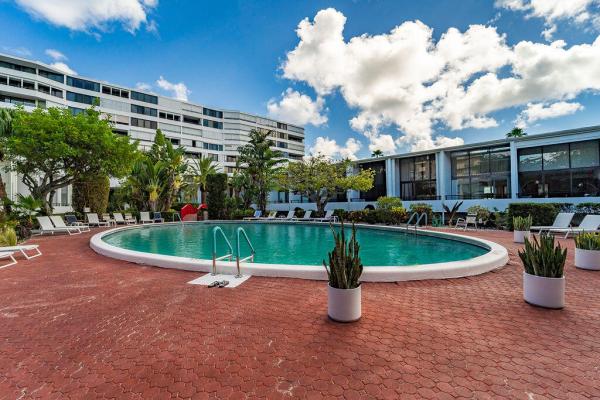 Mayfair House, 3590 S Ocean Blvd #907, South Palm Beach, Florida 33480, image 2