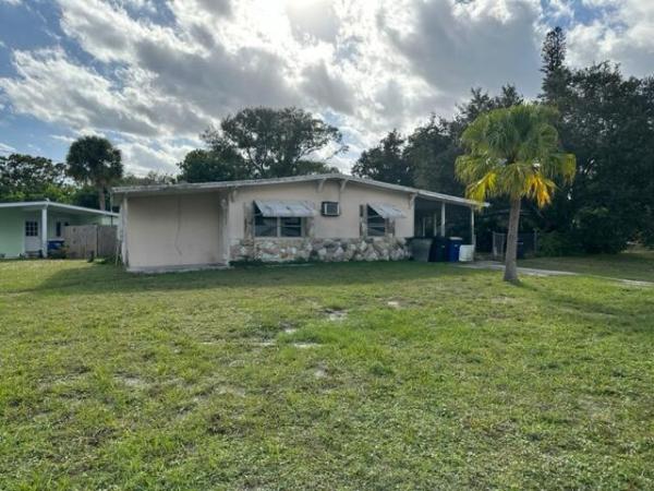 Indian Hills Estates, 2011 Golfview Ct, Fort Pierce, Florida 34950, image 1