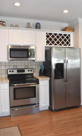 Thousand Oaks, 2171 Oakmont Dr, Riviera Beach, Florida 33404, image 2