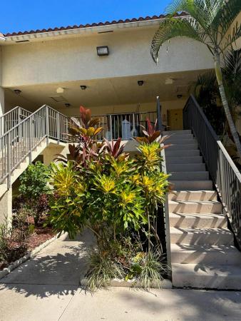 Palm Beach Place, 1440 Windorah Way #H, West Palm Beach, Florida 33411, image 1