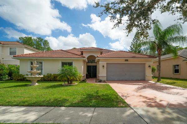 La Gorce Village, 5750 La Gorce Cir, Lake Worth Beach, Florida 33463, image 1