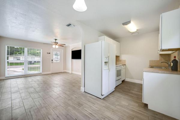 Maravilla Gardens, 601 Holly Ave, Fort Pierce, Florida 34982, image 2