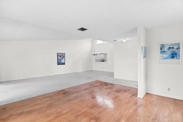 Vista Del Lago, 1800 Embassy Dr #121, West Palm Beach, Florida 33401, image 1