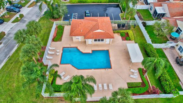 Misty Cay At Lake Charleston, 7127 Burgess Dr, Lake Worth, Florida 33467, image 1