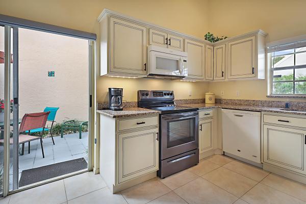 Barclay Club, 14 Wyndham Ln, Palm Beach Gardens, Florida 33418, image 3