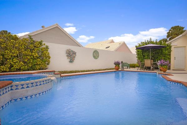 Barclay Club, 14 Wyndham Ln, Palm Beach Gardens, Florida 33418, image 2