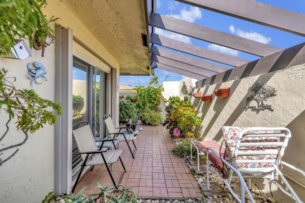 Palm Greens At Villa Del Ray, 13843 Via Aurora #B, Delray Beach, Florida 33484, image 2