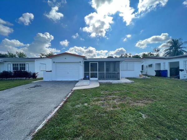 Oakland Estates, 4330 NW 48th Ave, Lauderdale Lakes, Florida 33319, image 1