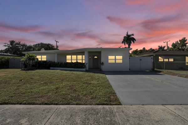 Winfield Park, 190 NE 21st St, Boca Raton, Florida 33431, image 1