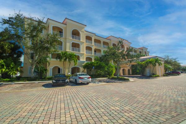 Harbour Isle West, 12 Harbour Isles Dr #Ph1, Fort Pierce, Florida 34945, image 1