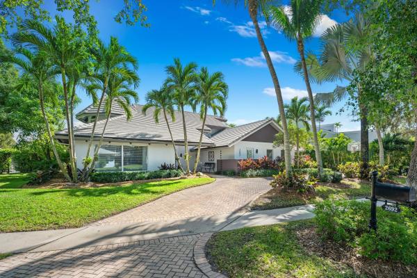 Boca Bath & Tennis Club, 2692 NW 23rd Way, Boca Raton, Florida 33431, image 1