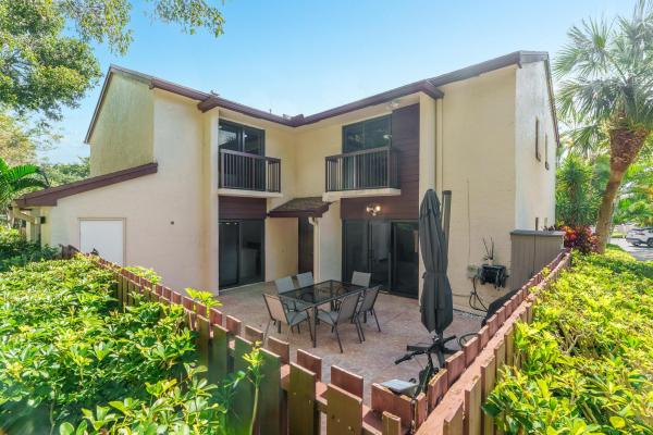 Golden Raintree 5, 4301 Carambola Cir, Coconut Creek, Florida 33066, image 1