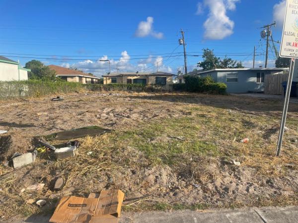 Riviera Beach Heights, 546 W 4th St, Riviera Beach, Florida 33404, image 1